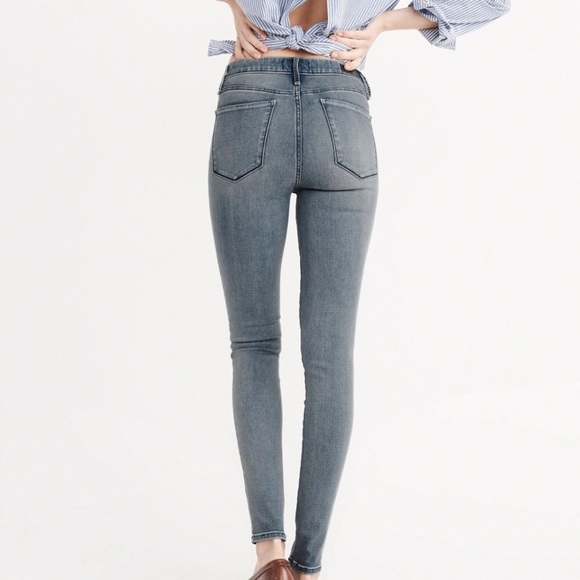 Brand New Abercrombie & Fitch Jeans - Picture 2 of 4